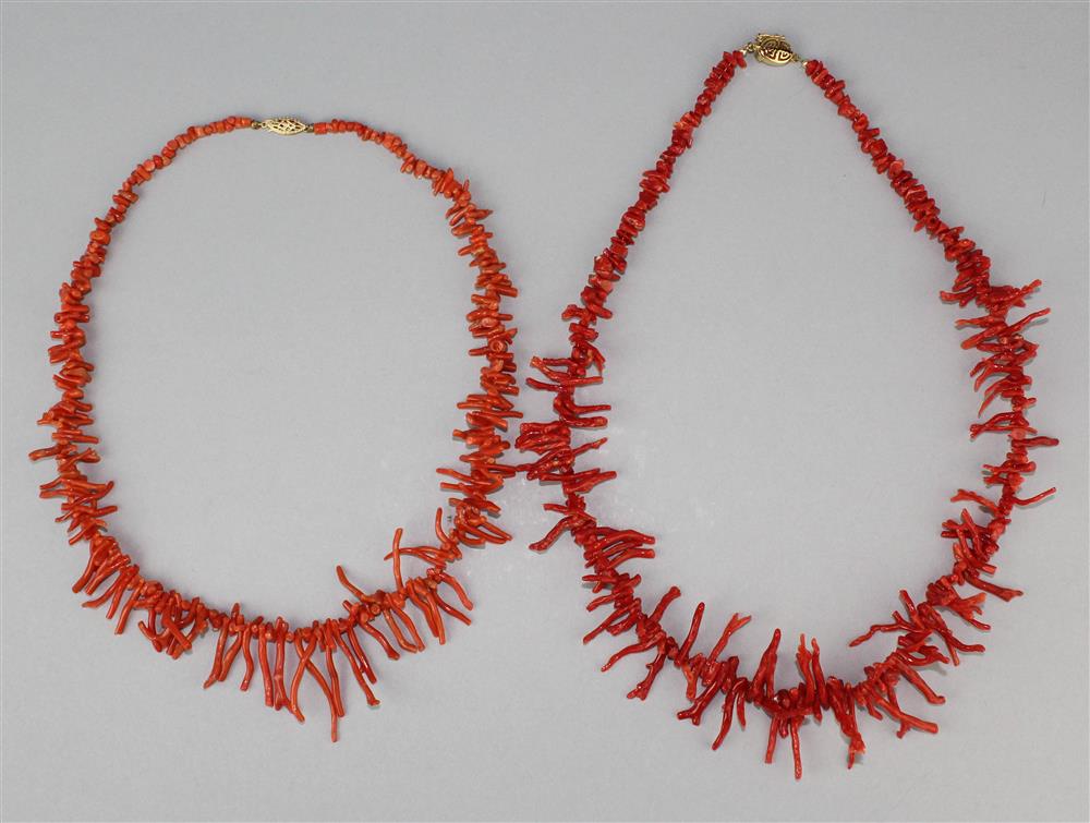 Appraisal: TWO VINTAGE CORAL NECKLACES the first vintage coral graduated branch