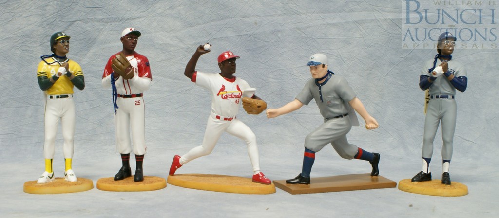 Appraisal: Hartland of Ohio baseball figures Kansas City Monarchs non-descript figurine