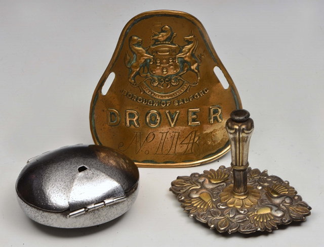 Appraisal: AN OLD 'BOROUGH OF SALFORD' BRASS DROVER BADGE cm high