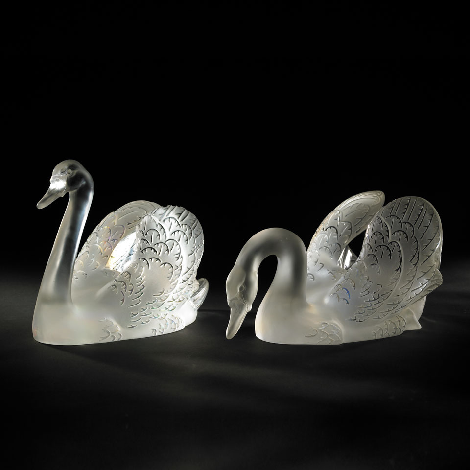 Appraisal: Pair of Lalique Moulded and Frosted Glass Swans c engraved