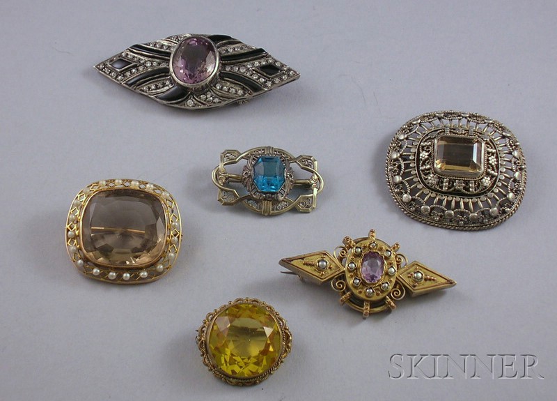 Appraisal: Six Gem-set and Costume Brooches including a kt gold and