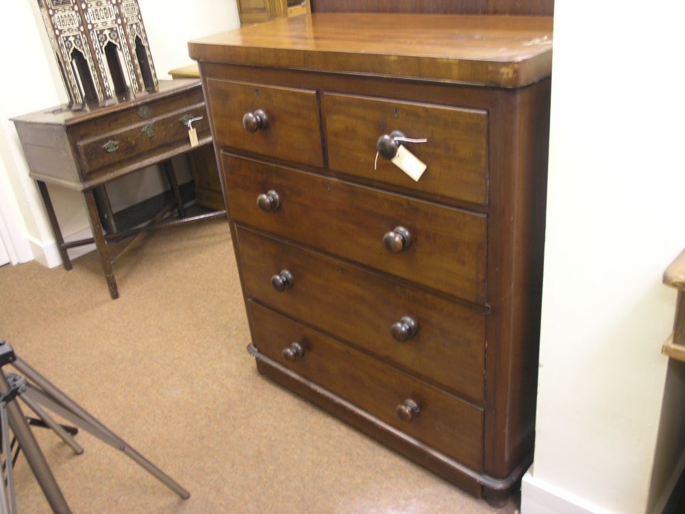 Appraisal: A Victorian mahogany chest two short and three long drawers