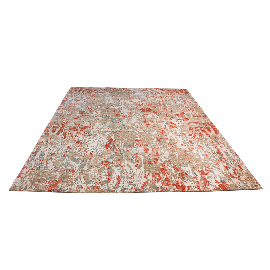 Appraisal: A CONTEMPORARY WOOL NEPALESE CARPET A Contemporary wool Nepalese carpet