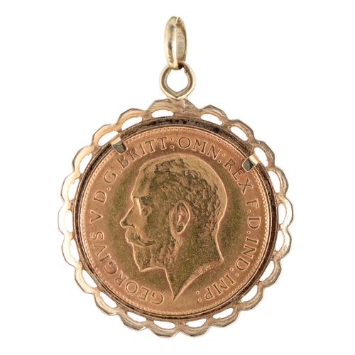 Appraisal: Gold coin Half sovereign set in a gold locket g