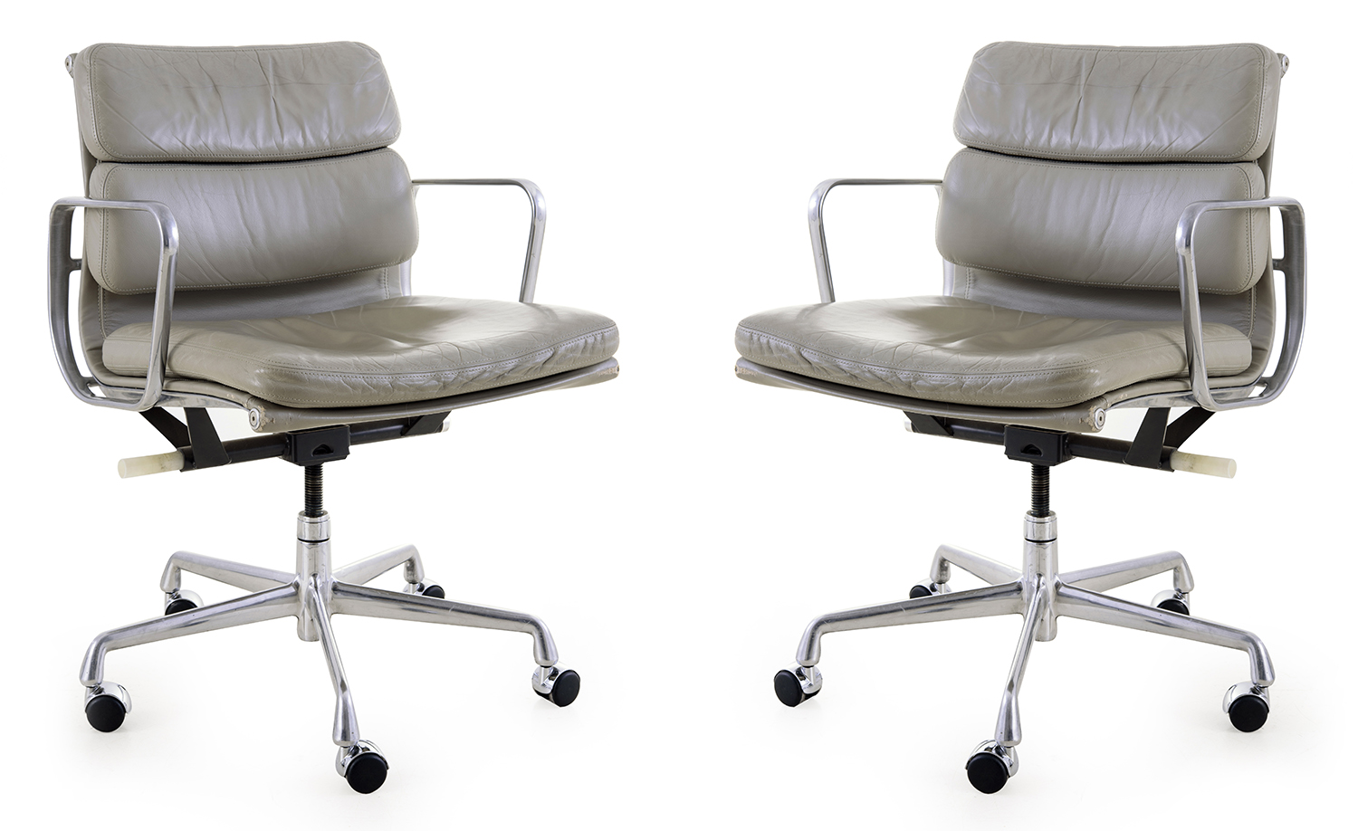 Appraisal: CHARLES RAY EAMES PAIR OF GROUP CHAIRS FOR HERMAN MILLER