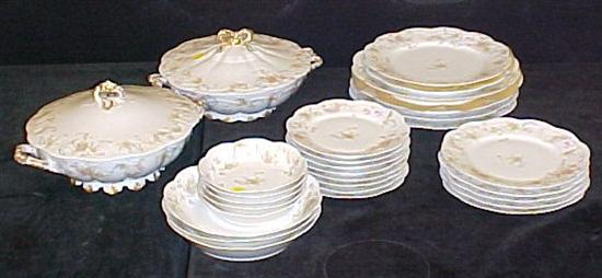 Appraisal: Haviland Limoges dinnerware some Princess pattern includes two round covered