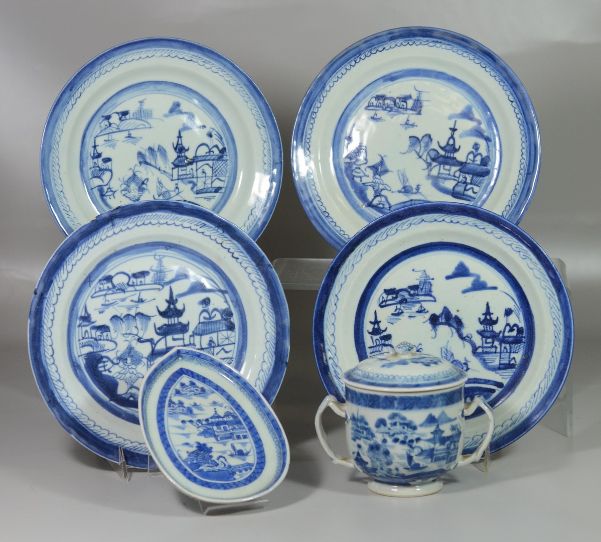 Appraisal: Pieces Chinese Export porcelain Canton pattern dinner plates dia one