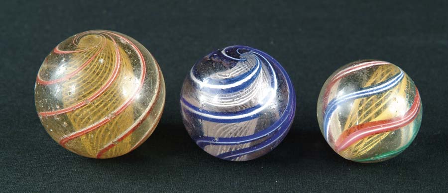 Appraisal: LOT OF LATTICINO SWIRL MARBLES This lot includes a marble