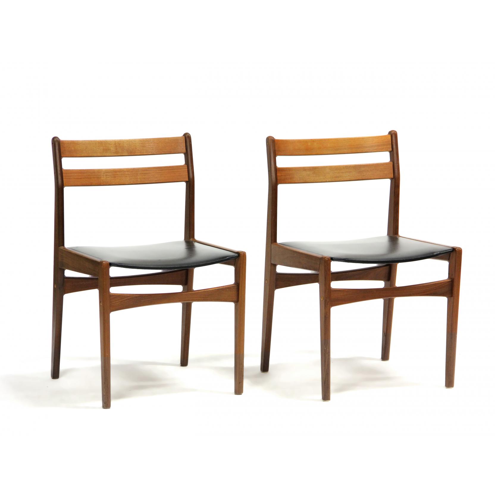 Appraisal: Frem Rojle Pair of Danish Modern Chairs s teak curved