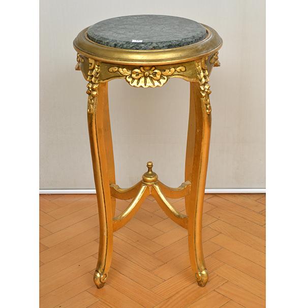 Appraisal: A GILTWOOD FRAMED SIDE TABLE WITH A CIRCULAR MARBLE INSET