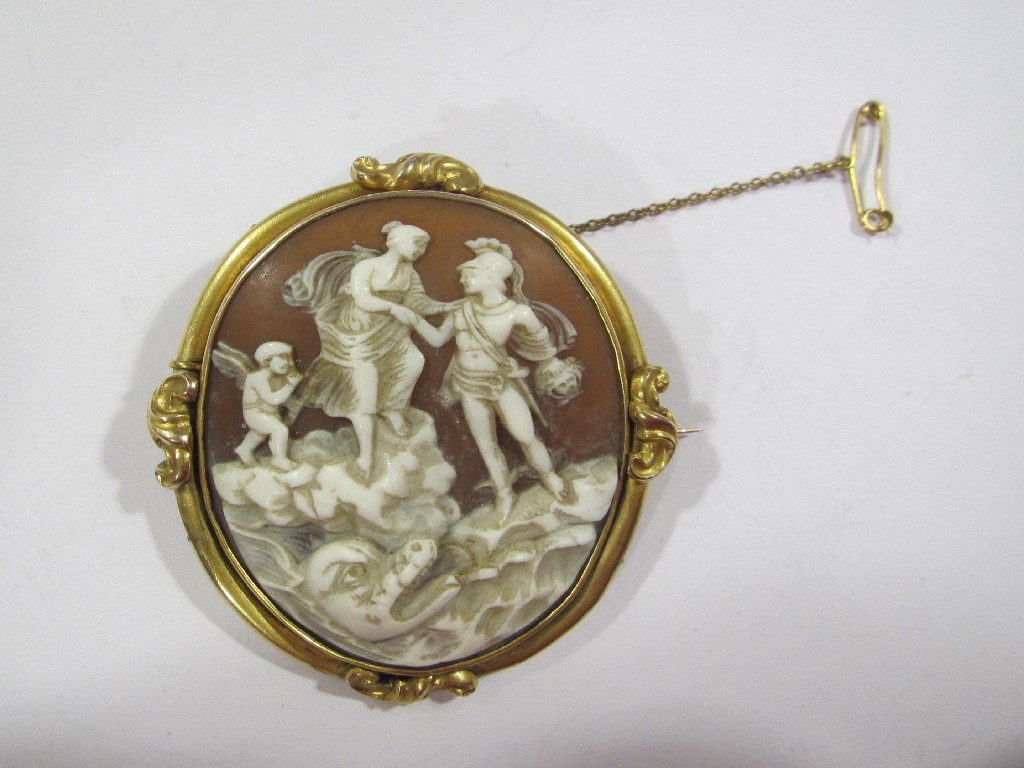 Appraisal: Victorian cameo brooch depicting a Classical scene depicting a couple