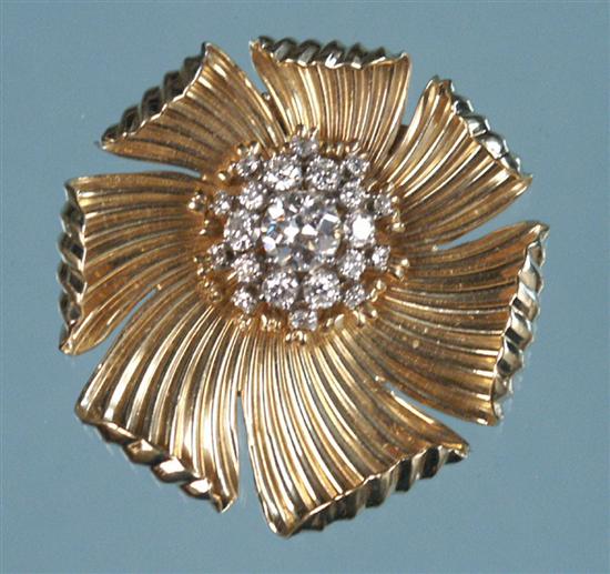 Appraisal: K YELLOW GOLD AND DIAMOND BROOCH the central old european