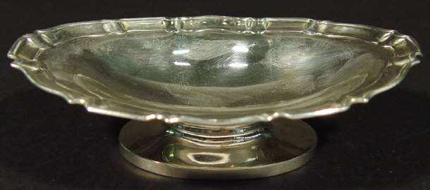 Appraisal: Oval silver bonbon dish by Mappin and Webb Sheffield cm