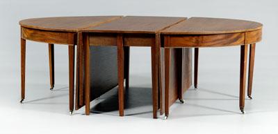 Appraisal: Charleston Federal banquet table in three sections mahogany and mahogany