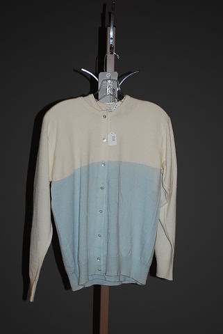 Appraisal: Clan Douglas cream and blue pure cashmere cardigan sweater with