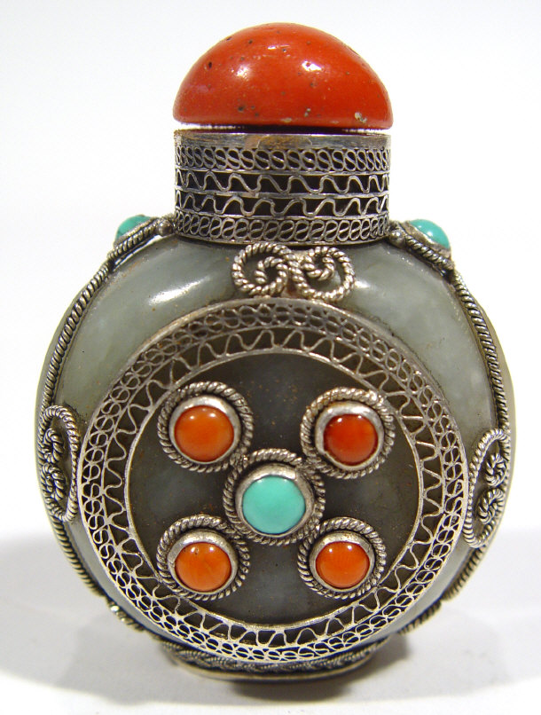 Appraisal: Chinese jade snuff bottle with coral stopper and silver filigree