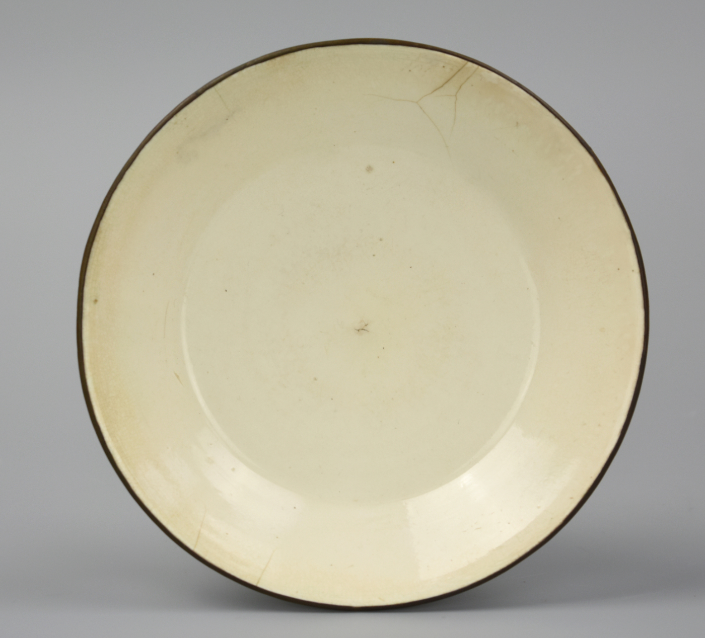 Appraisal: CHINESE DING WARE WHITE GLAZED PLATE SONG DYNASTY A southern