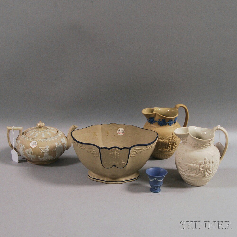 Appraisal: Five Pieces of English Ceramics a Castleford-type bowl with cobalt