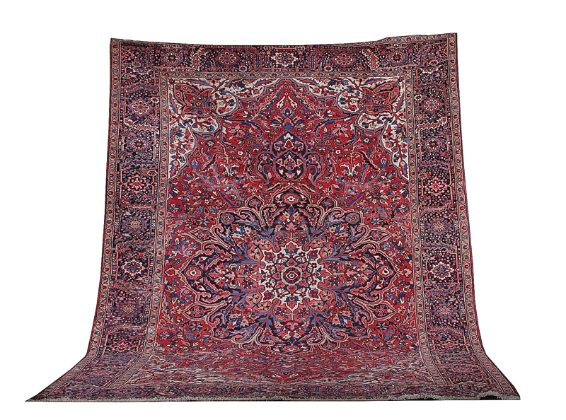 Appraisal: Persian Heriz carpet ' x ' Provenance Georgia collection Condition