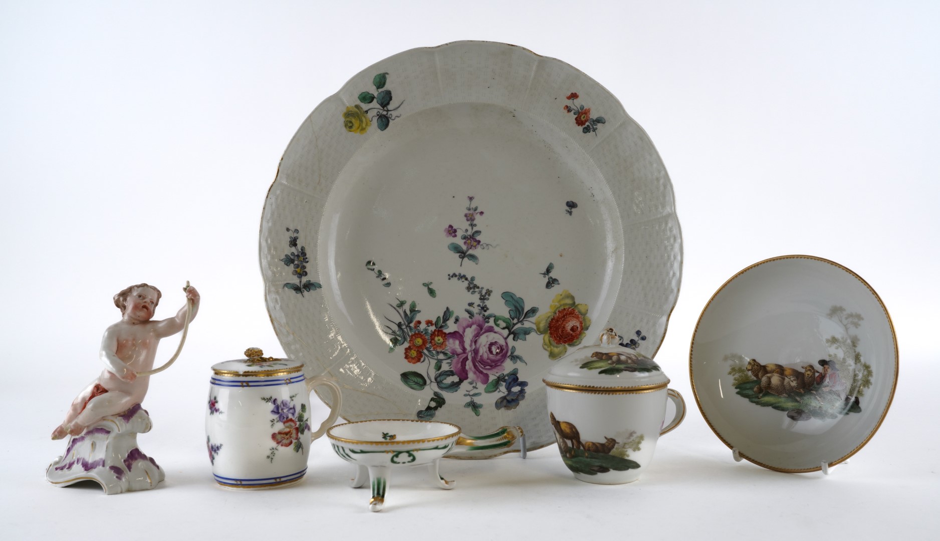 Appraisal: A GROUP OF CONTINENTAL PORCELAINS th th century Comprising a