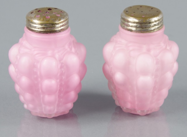 Appraisal: Pair Salt Pepper ShakersIn the Guttate pattern by Consolidated Lamp