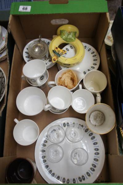 Appraisal: A collection of Pottery to include Colclough Tea Set to