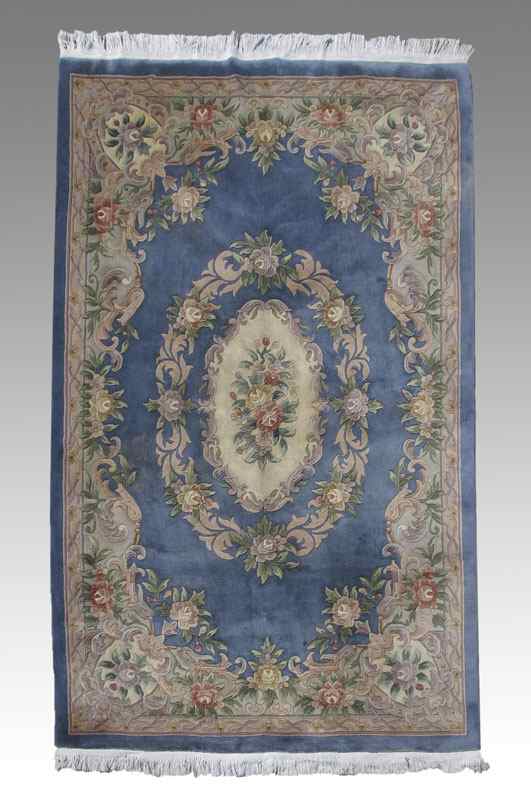 Appraisal: MODERN CHINESE AUBUSSON HAND KNOTTED WOOL RUG ' x '