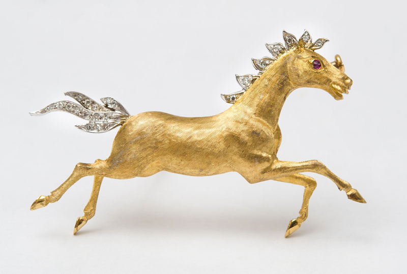 Appraisal: K GOLD HORSE PIN Textured finish with white gold mane