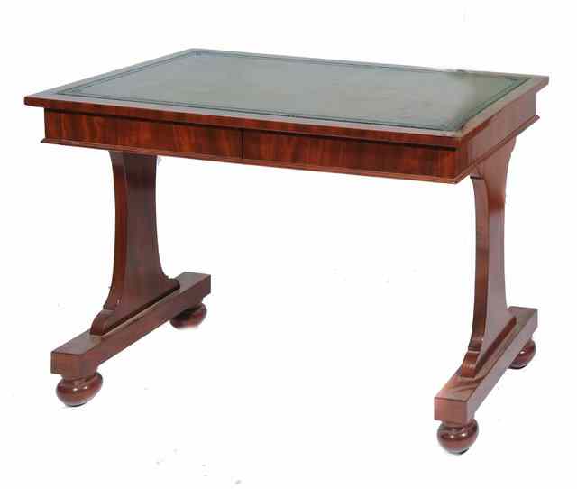 Appraisal: A VICTORIAN MAHOGANY RECTANGULAR LIBRARY TABLE with inset leather top