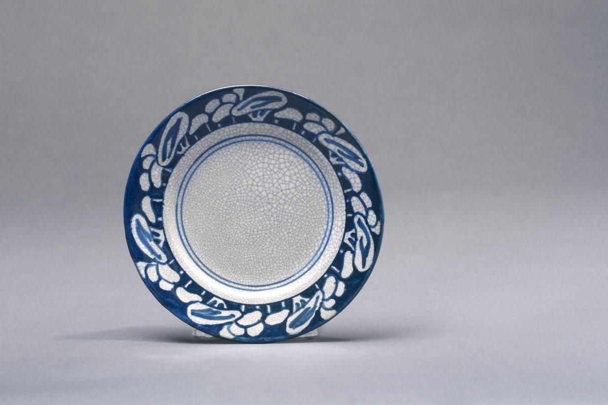 Appraisal: DEDHAM POTTERY 'SNOWTREE' PATTERN BREAD AND BUTTER PLATE Painted in