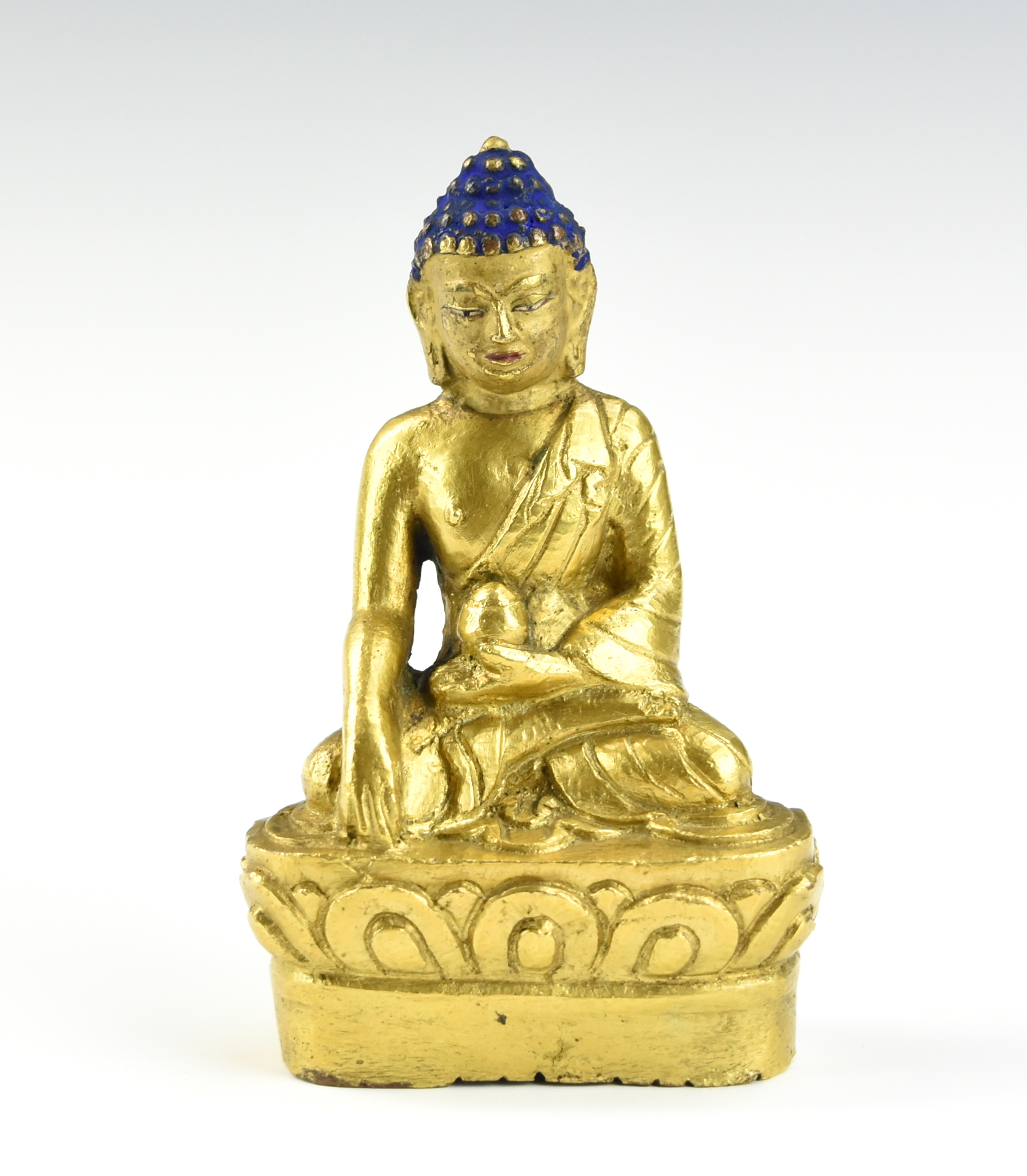 Appraisal: SMALL CHINESE GILT BRONZE BUDDHA TH C Chinese th C