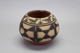 Appraisal: Robert Jenario Santa Domingo NM Pottery Vase Robert Jenario Santa