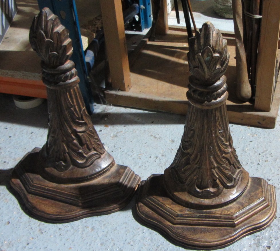 Appraisal: A pair of leaf carved corbels