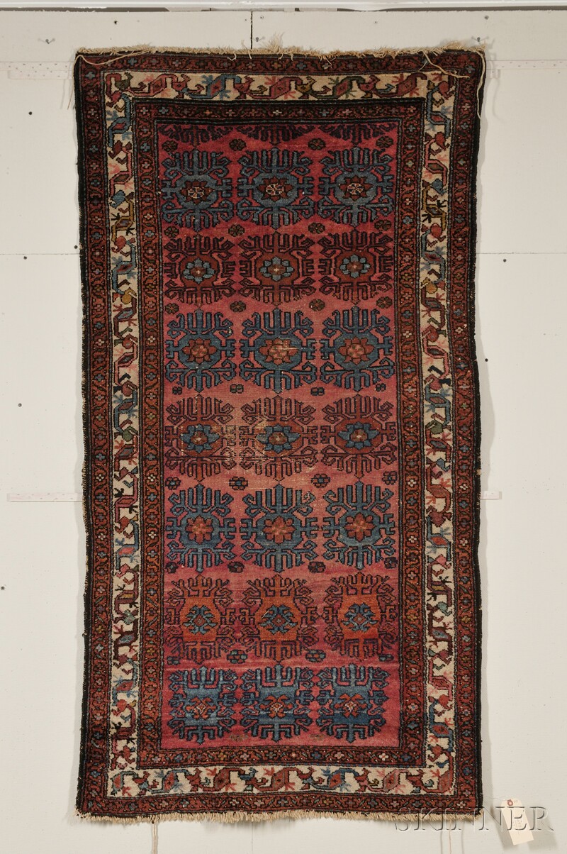 Appraisal: Hamadan Rug Northwest Persia early th century area of wear