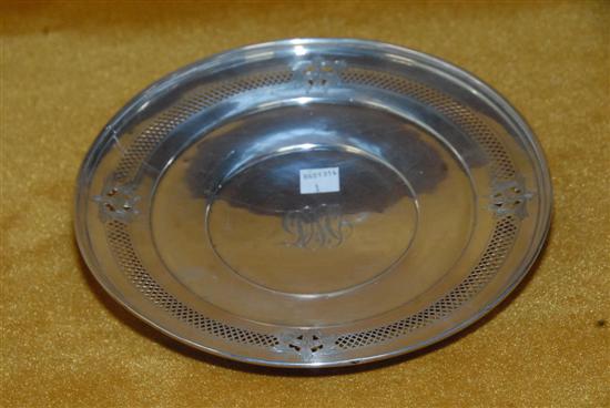 Appraisal: STERLING SILVER CAKE PLATE diameter Provenance From a Fine Sutton