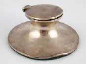 Appraisal: A silver capstan inkwell Birmingham