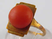 Appraisal: A yellow metal tests carat gold coral ring coral approx