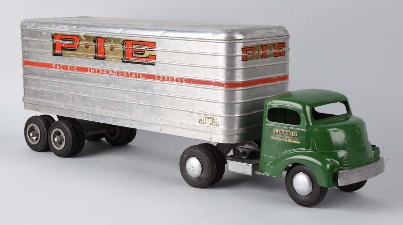 Appraisal: Smith Miller P I E Truck Trailer Cab appears to