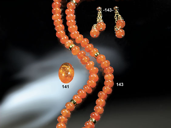 Appraisal: ORANGE CHALCEDONY NECKLACE SET - NATURAL COLOR Namibia Natural Orange