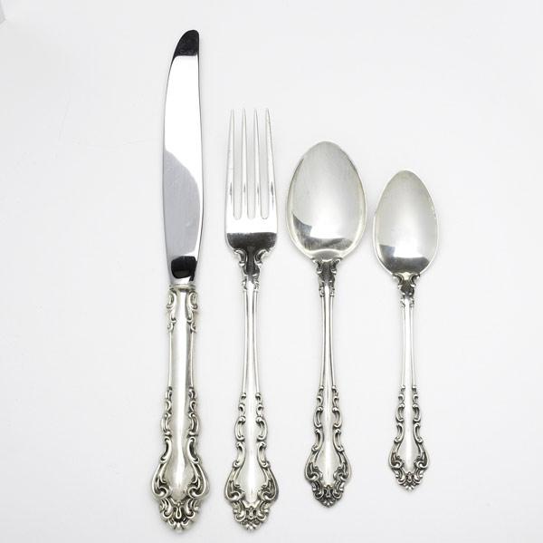 Appraisal: REED BARTON FLATWARE In the Spanish Baroque pattern Seventy-two pieces