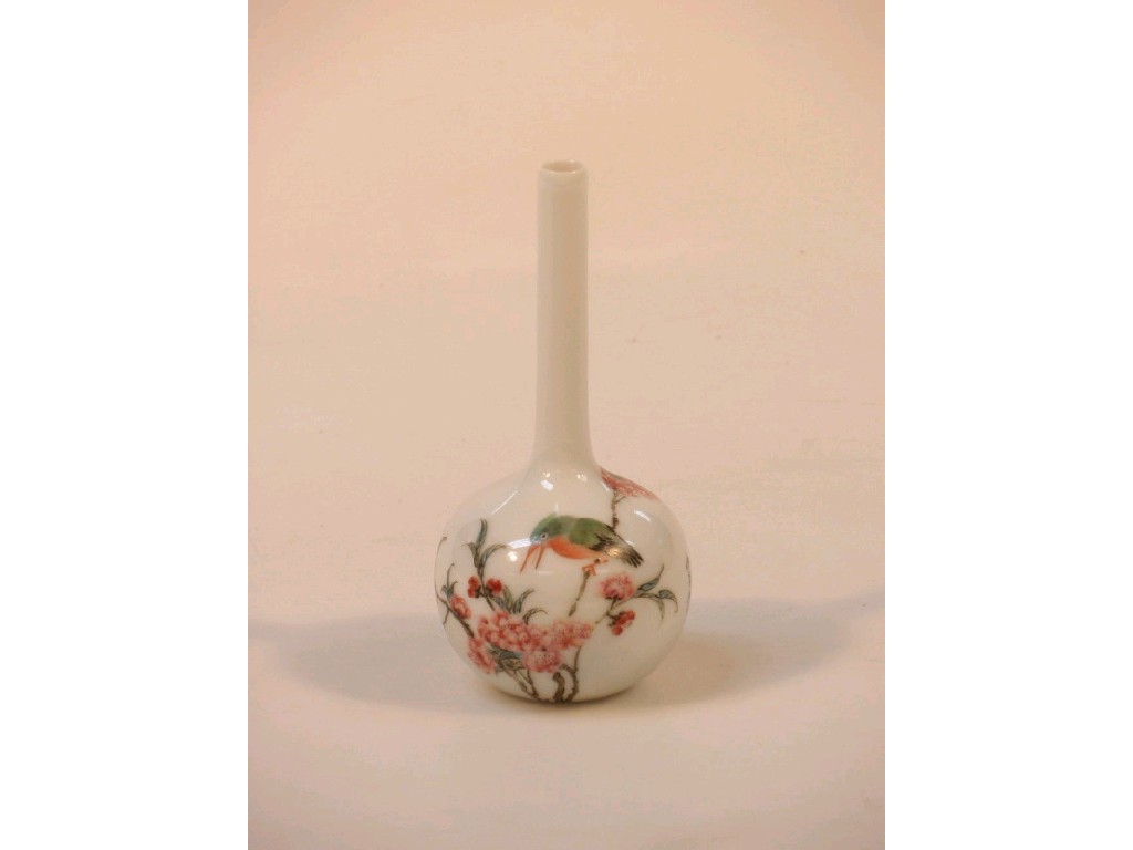 Appraisal: A small Chinese bottle vase with famille rose decoration of