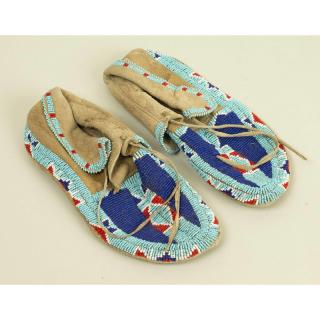 Appraisal: Beaded Indian Moccasins Pair of beaded moccasins with blue red