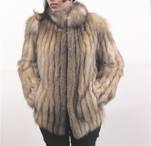 Appraisal: LADY'S FOX FUR JACKET with clasp closures exterior pockets fully