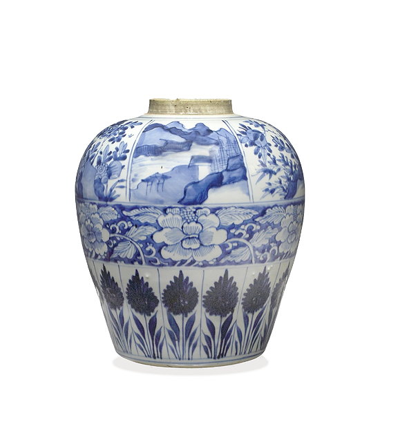 Appraisal: A Chinese blue and white vaseTransitional periodof jar form the