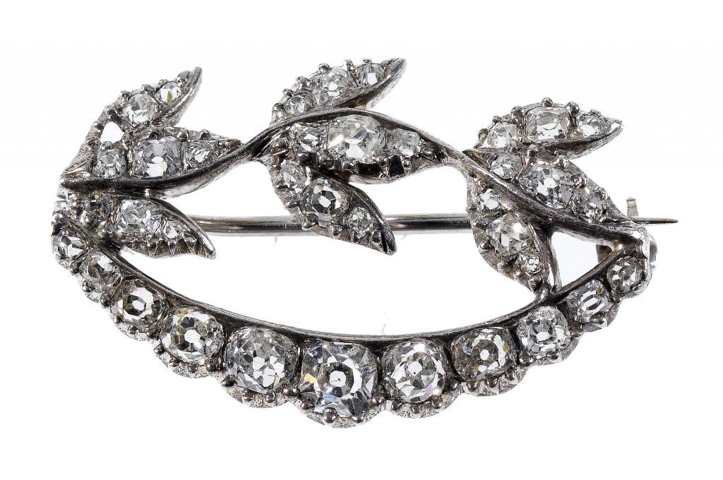 Appraisal: AN ANTIQUE DIAMOND FESTOON BROOCH th c