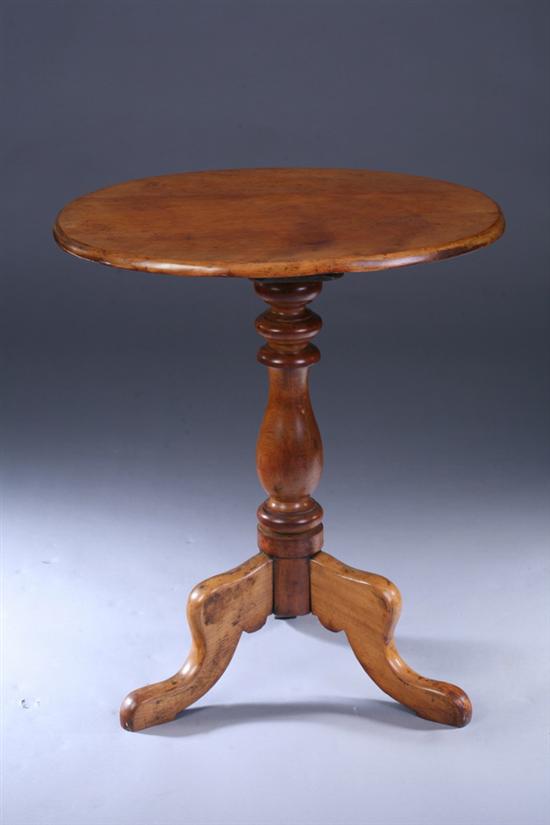 Appraisal: QUEEN ANNE STYLE MAPLE TRI-POD TABLE th century Oval top