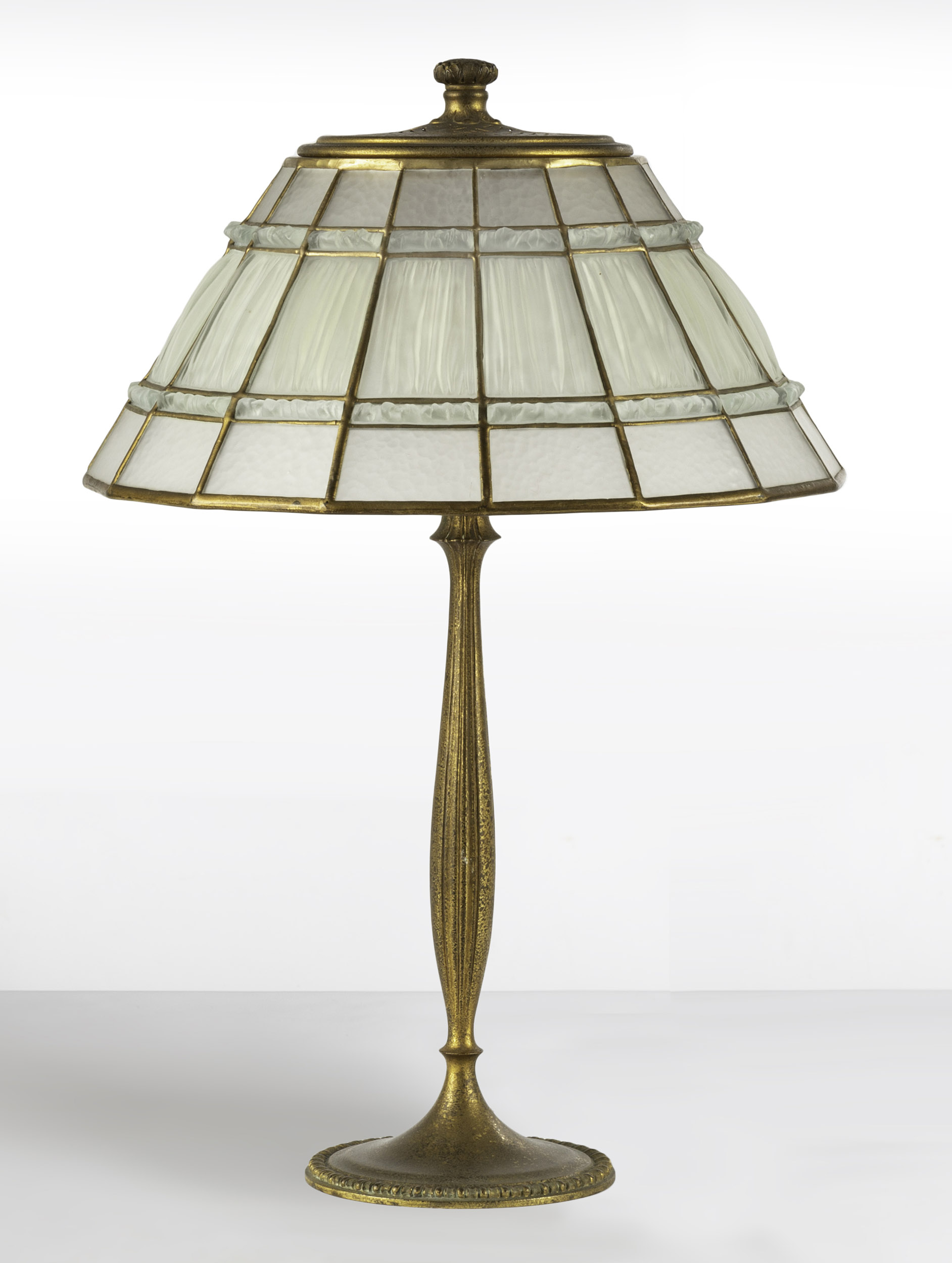 Appraisal: TIFFANY STUDIOS NEW YORK LINEN FOLD TABLE LAMP Early th