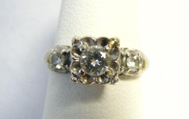 Appraisal: Lady's K white gold diamond ring with approximately ct round