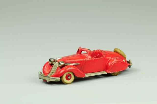 Appraisal: STUDEBAKER ROADSTER Hubley c cast iron painted in pink body