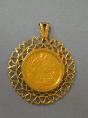 Appraisal: A VICTORIAN GOLD SOVEREIGN dated in ct gold pierced pendant